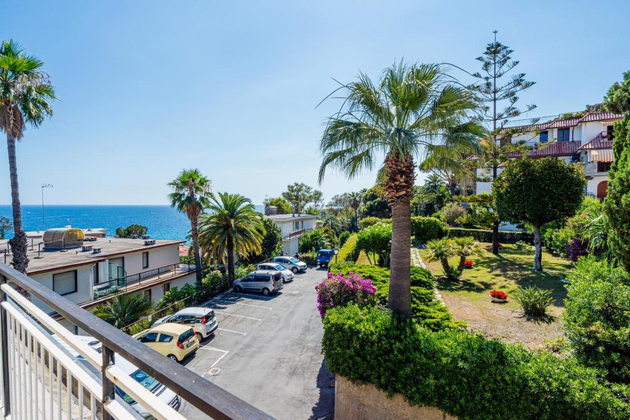 Tre Ponti Panoramic Seaview Apartment Sanremo Exterior foto